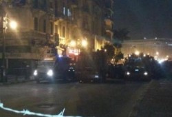 أمن الانقلاب يعتدي على متظاهري التحرير ويعتقل العشرات