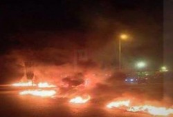 قطع طريق "أبو المطامير-الصحراوي" بالإطارات المشتعلة رفضًا لبراءة المخلوع