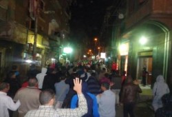 مسيرة ليلية بمدينة بني سويف تندد ببراءة المخلوع