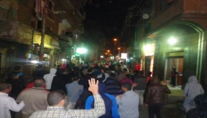 مسيرة ليلية بمدينة بني سويف تندد ببراءة المخلوع