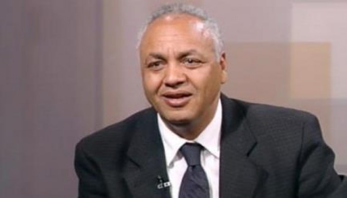 بالفيديو .. الانقلابي "مصطفي بكري" تعليقاً على برآءة مبارك: انتهى زمن الفوضى ونحترم الحكم!