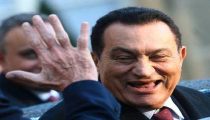 "الدفاع عن الصحفيين" تدعو لوقفة الثلاثاء تنديدا بتبرئة مبارك