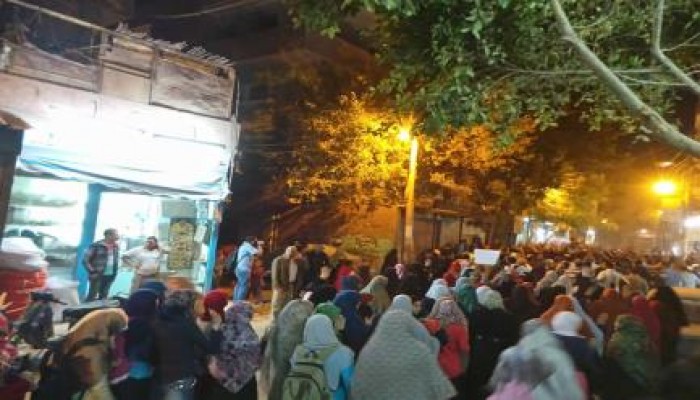 ثوار البدرشين ينددون ببراءة مبارك ويدعون للتوحد ضد العسكر