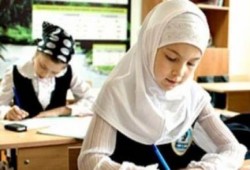 السجن لأستاذ جامعي في تركيا رفض التدريس لطالبة محجبة!