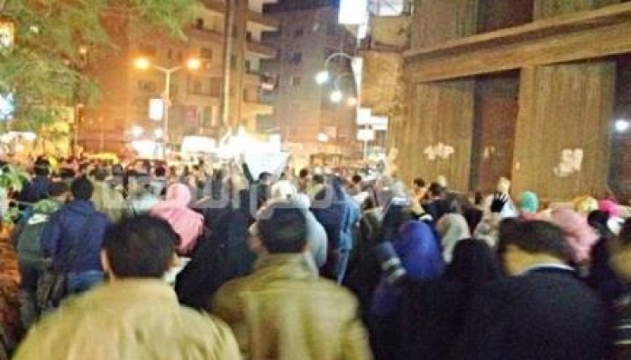 الجيزة: ثوار الهرم يهتفون "الشعب يريد إسقاط النظام"