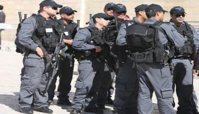 جيش الصهاينة يطلق النار على فتاة فلسطينية طعنت جنديا