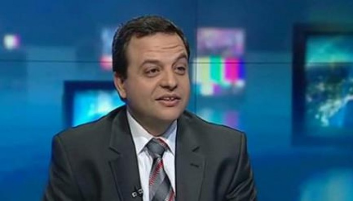 "شرابي" يسخر من سفر قاضي براءة المخلوع