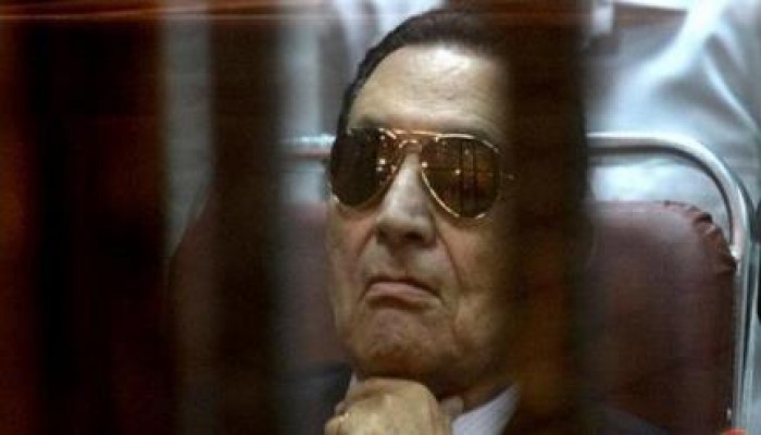 صحيفة صينية: مبارك.. المجرم يفلت من العقاب