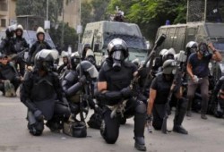 الإيكونوميست: تبرئة مبارك تثير السخرية في أوساط المصريين