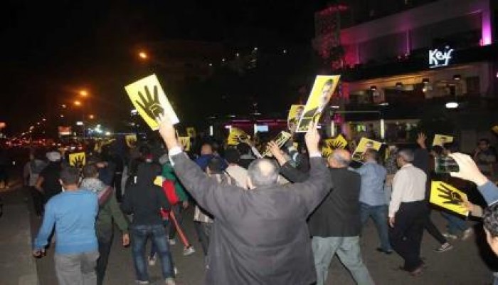 أهالي مدينة نصر ومصر الجديدة يؤكدون مستمرين في التظاهر حتى إسقاط الانقلاب