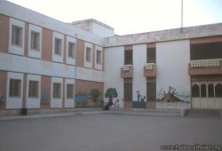 انتحار طالبة  داخل مدرسة "باوسيم"