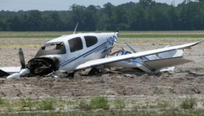 نحس الانقلاب: تحطم طائرة مصرية خاصة عند هبوطها في الرياض