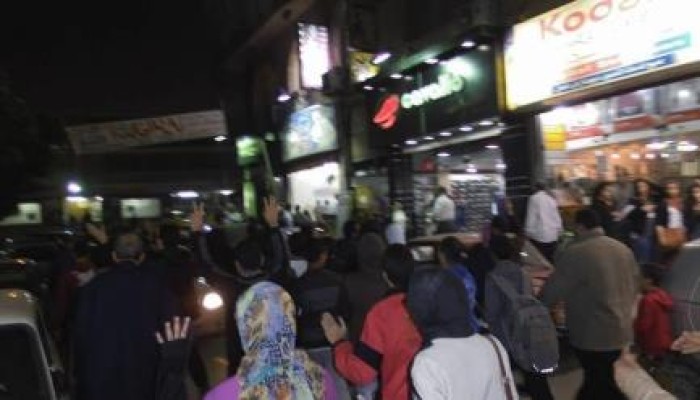بالفيديو.. ثوار الإسكندرية يستكملون إسبوع " الله أكبر أيد واحدة"