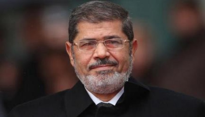 سياسيون: ثبات الرئيس مرسي أربك خطط العسكر.. وفضح نيابة الانقلاب