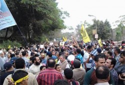 مسيرة حاشدة بالمعادي تطالب برحيل السفاح في جمعة "القصاص والاصطفاف"