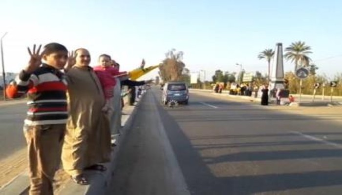 الشرقية:  سلاسل بشرية بالعباسة بجمعة القصاص والاصطفاف