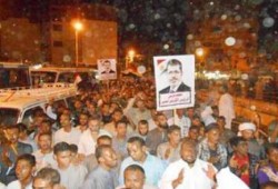 أسوان: سلسلة بشرية بمدينة إدفو تدعو للإصطفاف والقصاص