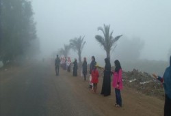 سلسلة بشرية رافضة للانقلاب  بمركز أولاد صقر في الشرقية