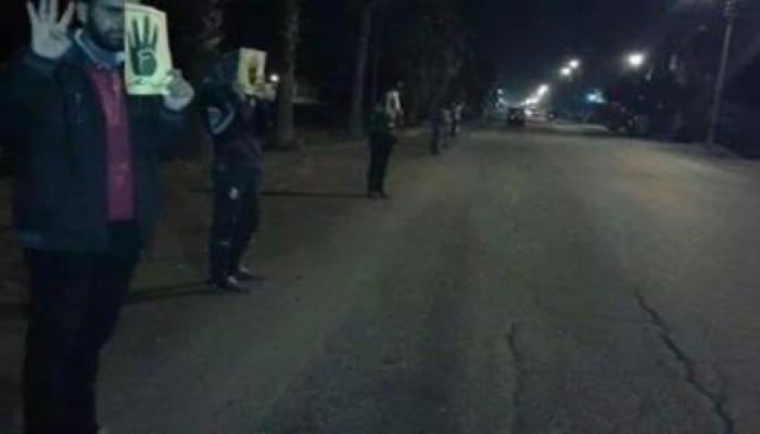 الدقهلية: سلسلة بشرية في الدقهلية لـ "شباب ضد الانقلاب"