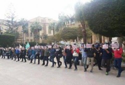 وقفة برجل " واحدة " بهندسة الإسكندرية تضامنًا مع الطالبة أسماء جهينة