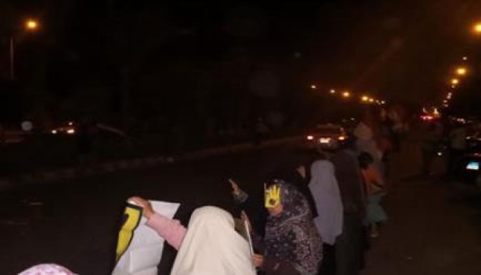 الغربية: سلاسل بشرية لأهالي السنطة تهتف بإسقاط حكم العسكر