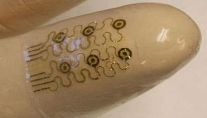 علماء كوريون جنوبيون يخترعون جلدا صناعيا ذكيا