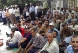 عمال "أليكو إيجيبت" في السويس يواصلون اعتصامهم المفتوح