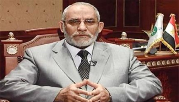 الانقلاب يواصل محاكمة د.بديع و50 أخرين بينهم إعلاميين في قضية "غرفة عمليات رابعة" الملفقة