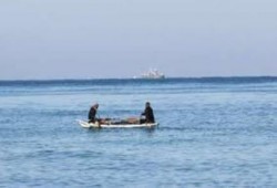 أمن الانقلاب يطلق النار على صياد فلسطيني على حدود رفح البحرية