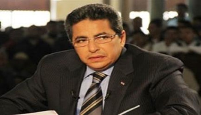 بالفيديو .. محمود سعد يتجنب ذكر اسم قائد الانقلاب في فساد الحزام الاخضر