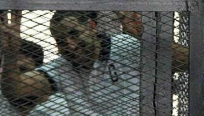 تأجيل محاكمة سلطان وصحفيي"رصد" لـ 21 ديسمبر