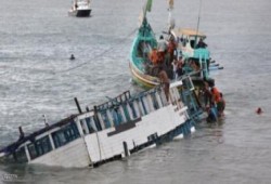 مصرع 11 وفقد 20 صياد في حادث تصادم مركبين بخليج السويس