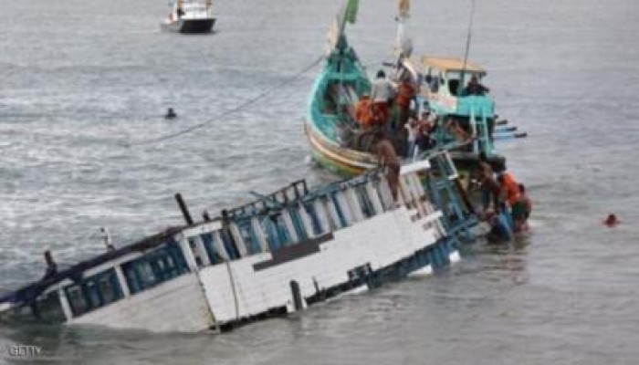 مصرع 11 وفقد 20 صياد في حادث تصادم مركبين بخليج السويس