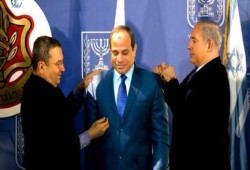 العميل السيسي لنتنياهو:لا داعي لاستعجال صفقة تبادل الأسرى مع "حماس"