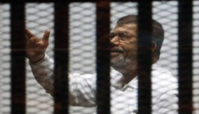 في هزلية التخابر.. الرئيس مرسي: مفيش فلوس بتروح غزة إلا عن طريق بنك الاحتلال الإسرائيلي