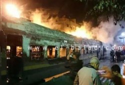 اشتعال النيران فى قطار المنصورة- طنطا.. واحتراق العربتين الأخيرتين