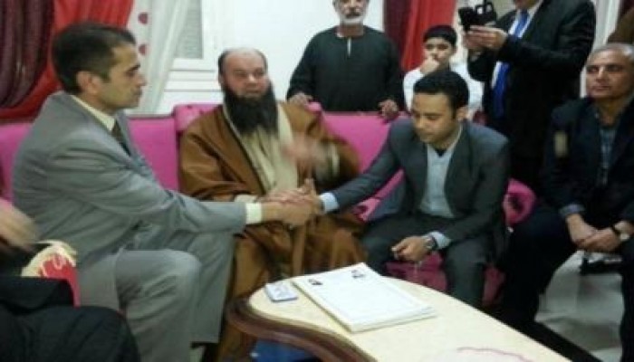 بالصور ..  بانجو يعقد قرانه على ابنة قيادي سابق بالشرطة