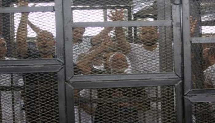 تأجيل هزلية "التخابر" للرئيس مرسي و35 آخرين