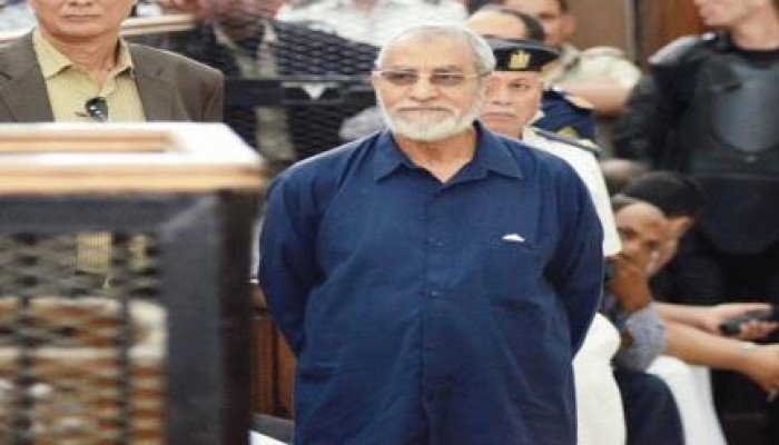 إحالة د. بديع و311 معتقلاً للمحاكمة العسكرية في هزلية الإسماعيلية