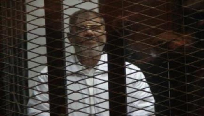 اليوم..استئناف محاكمة الرئيس مرسي في مسرحية قضية "الاتحادية"