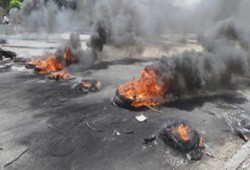 أهالى المطرية بالدقهلية يقطعون الطريق طلبا للبحث عن صيادين مفقودين