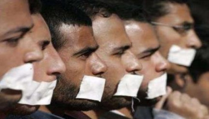 صحيفة هندية: النظام المصري يخنق معارضيه