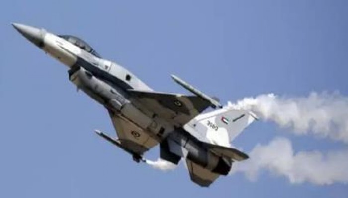 "عطوان" يفجر مفاجأة: الطائرة العسكرية الإماراتية.. تم إسقاطها من قبل قوات "فجر ليبيا"