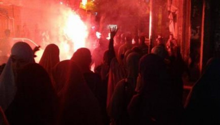 مسيرة بالشماريخ لألتراس نهضاوي بدمياط