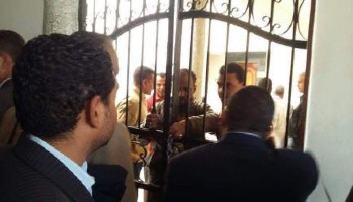 بالصور.. إضراب محامي أسوان اعتراضًا على تعسف المحكمة