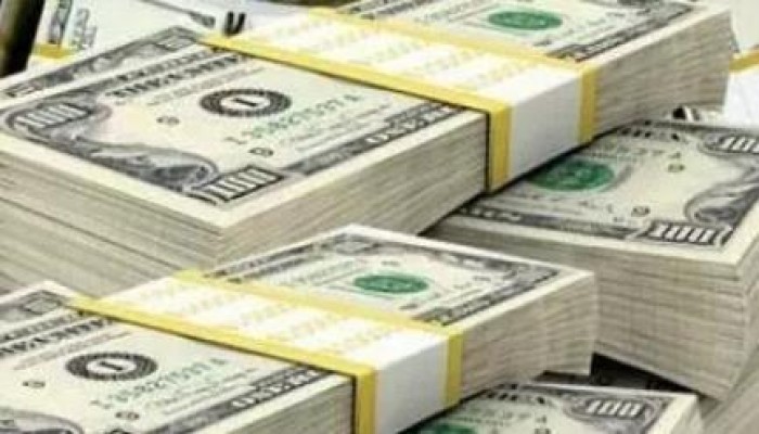 الدولار يواصل الارتفاع ويسجل 7.80 وخبراء يحذرون