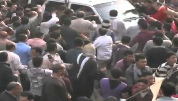 بعد وفاة طالبة بأزمة قلبية .. الأهالي يتجمهرون في قرية بالغربية