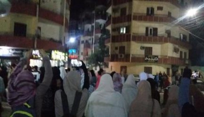أسيوط.. مسيرة ليلية لطلاب الأزهر تطالب بالقصاص للشهداء