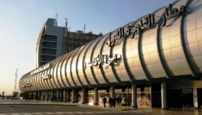 وفد "إسرائيل" يصل القاهرة للبحث عن رفات 22 جنديًا صهونيا
