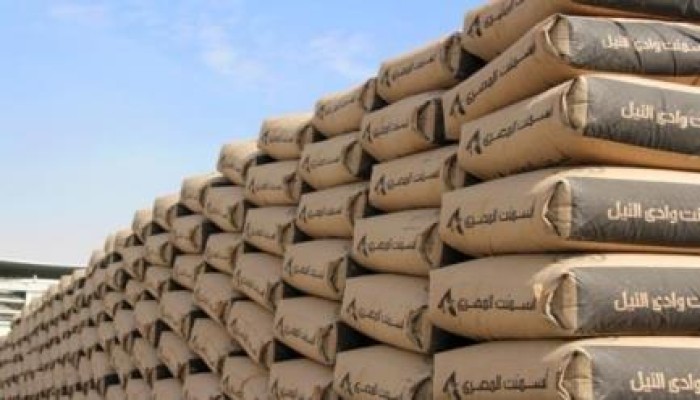 رئيس شعبة مواد البناء : طن الحديد يرتفع لـ5120 جنيها وطن الإسمنت لـ800